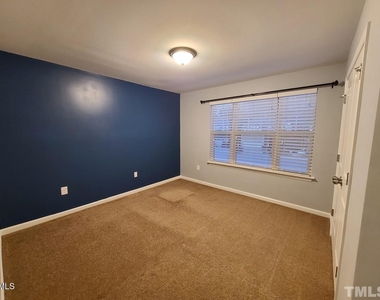 614 Rose Laurel Court - Photo Thumbnail 8