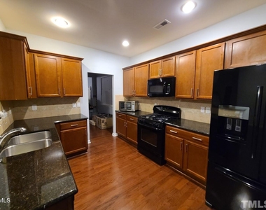 614 Rose Laurel Court - Photo Thumbnail 6