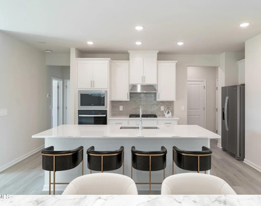 1016 St Lawrence Drive - Photo Thumbnail 2