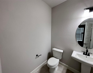 713 Coppell Ct - Photo Thumbnail 6