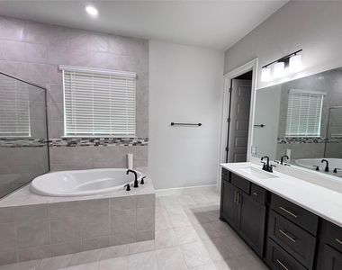 713 Coppell Ct - Photo Thumbnail 20