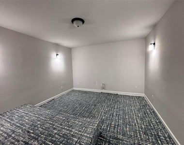 713 Coppell Ct - Photo Thumbnail 9