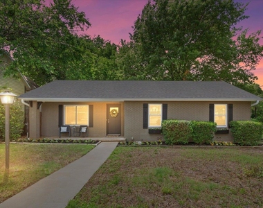 804 Ash St - Photo Thumbnail 26