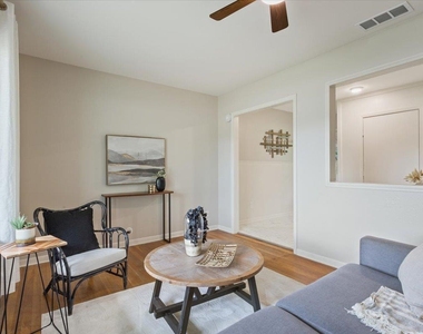 804 Ash St - Photo Thumbnail 35