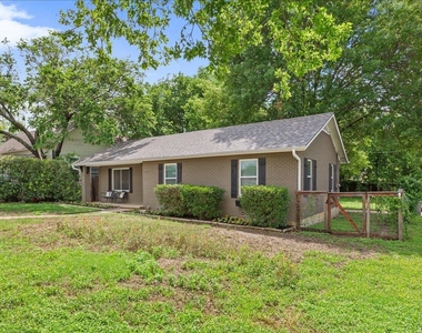 804 Ash St - Photo Thumbnail 30