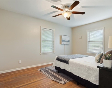 804 Ash St - Photo Thumbnail 7