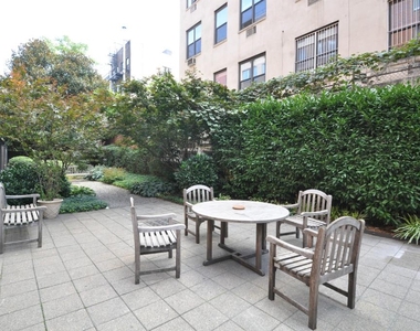 Copy of 520 West 48th Street, Unit 6k - Photo Thumbnail 1