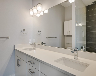1131 Mason Ave - Photo Thumbnail 11