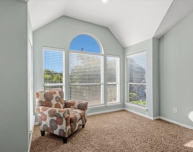 8503 Delavan Ave - Photo Thumbnail 32