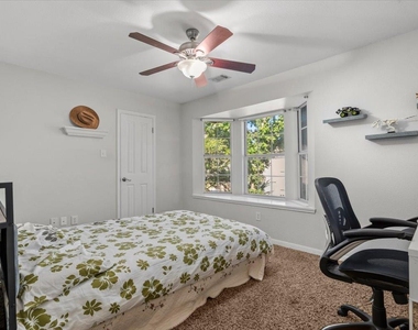 8503 Delavan Ave - Photo Thumbnail 28