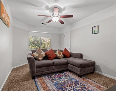 8503 Delavan Ave - Photo Thumbnail 26