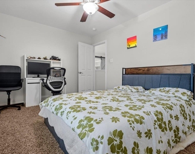 8503 Delavan Ave - Photo Thumbnail 29