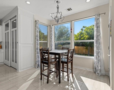 8503 Delavan Ave - Photo Thumbnail 16