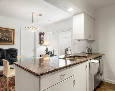 1706 Royal Hill Dr - Photo Thumbnail 9