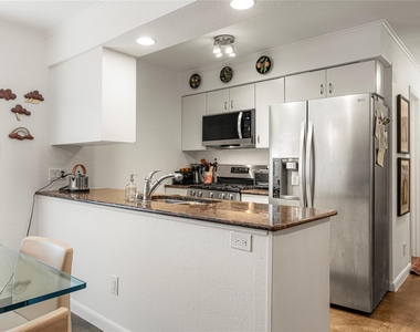 1706 Royal Hill Dr - Photo Thumbnail 6