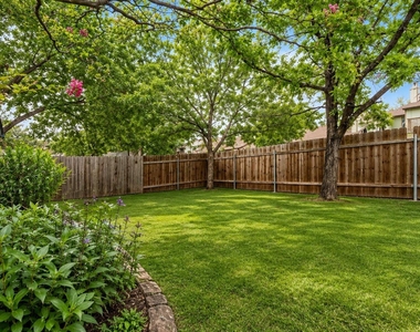 1706 Royal Hill Dr - Photo Thumbnail 17