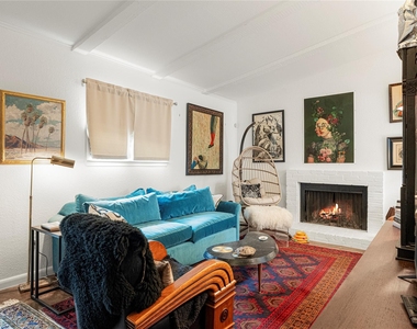 1706 Royal Hill Dr - Photo Thumbnail 3