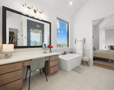 212 Texas Bluebonnet Trl - Photo Thumbnail 15