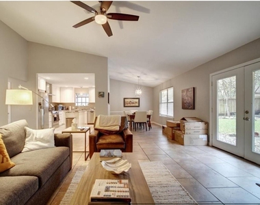 9518 Topridge Dr - Photo Thumbnail 1