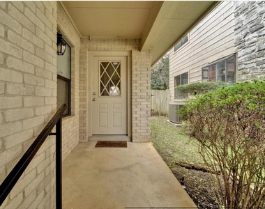 9518 Topridge Dr - Photo Thumbnail 9