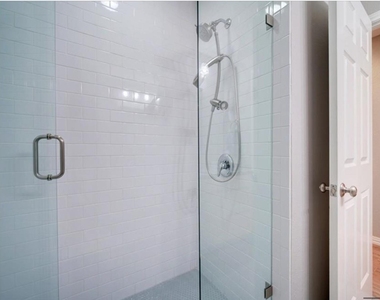 9518 Topridge Dr - Photo Thumbnail 24