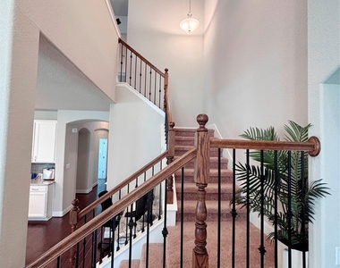 5408 La Canada Way - Photo Thumbnail 15