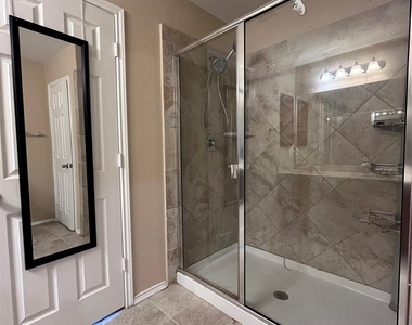 12425 Calibri Ln - Photo Thumbnail 16