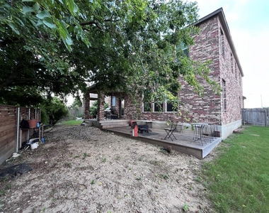 12425 Calibri Ln - Photo Thumbnail 23