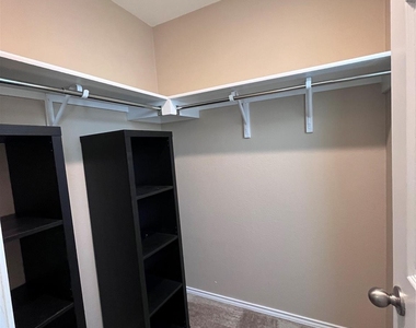 12425 Calibri Ln - Photo Thumbnail 20