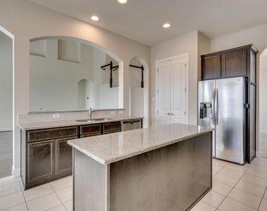 845 Richardson Ln - Photo Thumbnail 16
