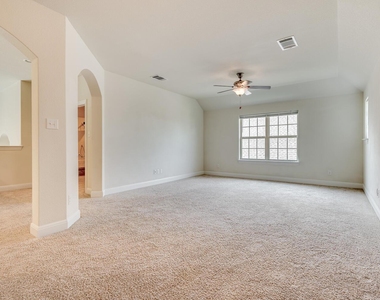 845 Richardson Ln - Photo Thumbnail 29
