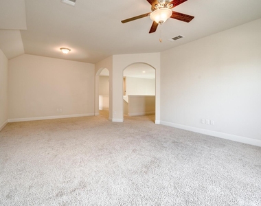 845 Richardson Ln - Photo Thumbnail 28