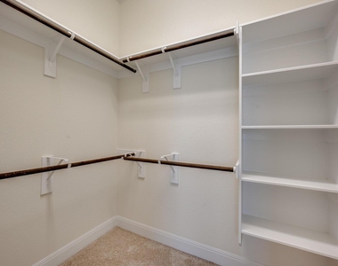 845 Richardson Ln - Photo Thumbnail 23