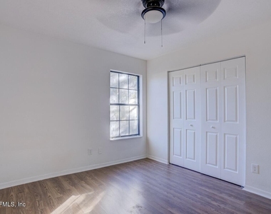 726 Plainfield Avenue - Photo Thumbnail 8