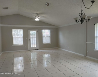 7548 Cliff Cottage Drive - Photo Thumbnail 4