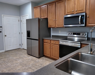 11015 Castlemain Circle E - Photo Thumbnail 12