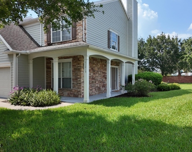 11015 Castlemain Circle E - Photo Thumbnail 4