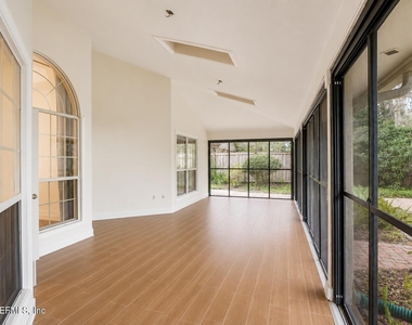 2569 Scott Mill Drive S - Photo Thumbnail 31
