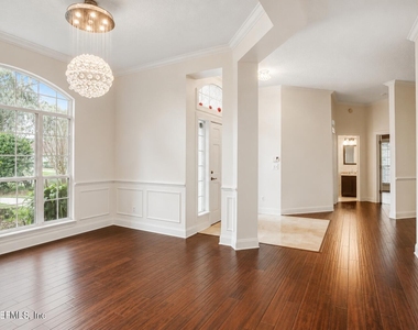 2569 Scott Mill Drive S - Photo Thumbnail 7