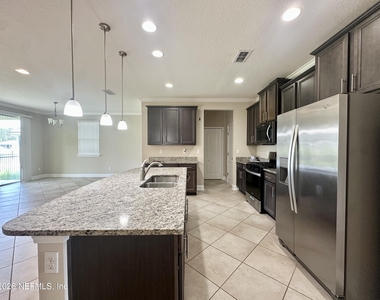 481 Shetland Drive - Photo Thumbnail 3