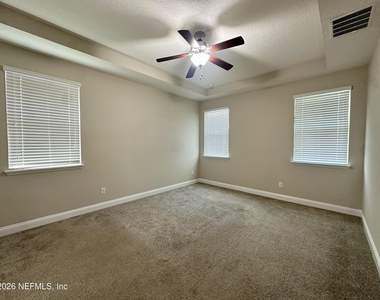 481 Shetland Drive - Photo Thumbnail 10