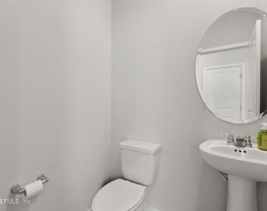 14753 Cashew Avenue - Photo Thumbnail 27