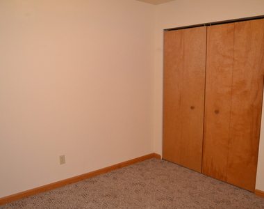 208 Nebraska Street - Photo Thumbnail 7