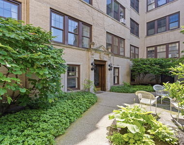 906 Greenwood Street - Photo Thumbnail 19