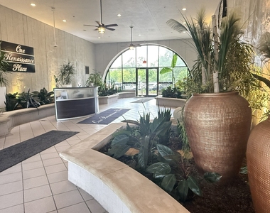 1 Renaissance Place - Photo Thumbnail 9