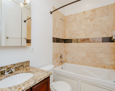 6150 N Ravenswood Avenue - Photo Thumbnail 13