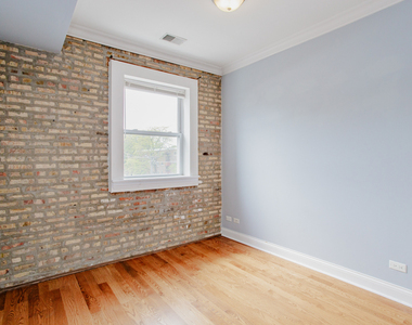 6150 N Ravenswood Avenue - Photo Thumbnail 9
