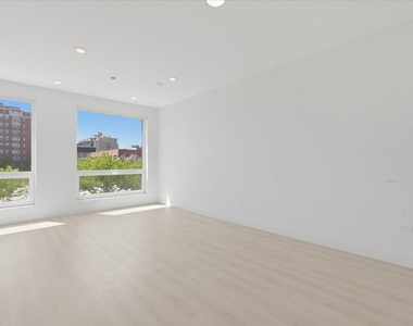 948 W Sunnyside Avenue - Photo Thumbnail 5