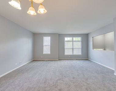 3355 Kentshire Circle - Photo Thumbnail 4