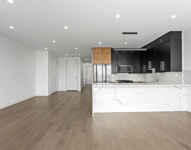 3008 W Belmont Avenue - Photo Thumbnail 4